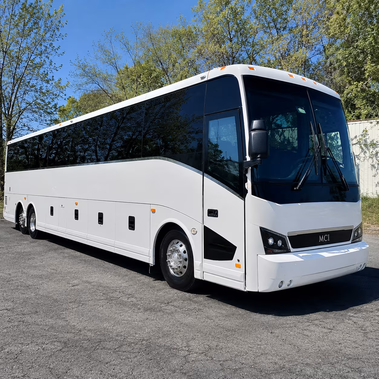 Grand Rapids Airport Shuttle & Transportation party bus exterior