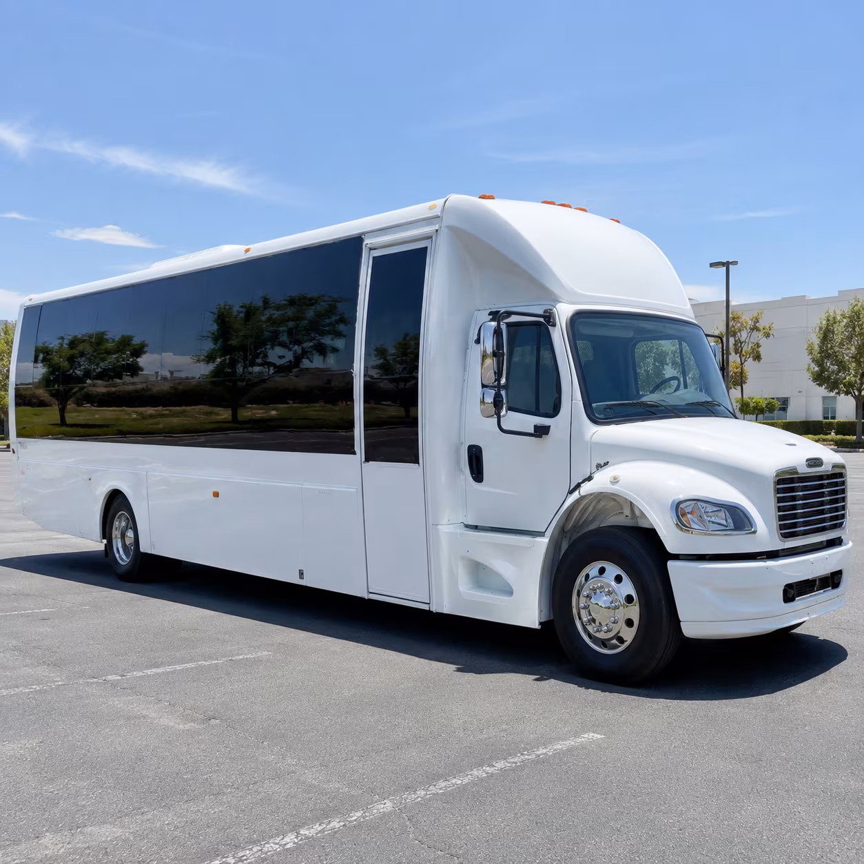 Grand Rapids Birthday, Sweet 16, & Quinceañera Transportation party bus exterior