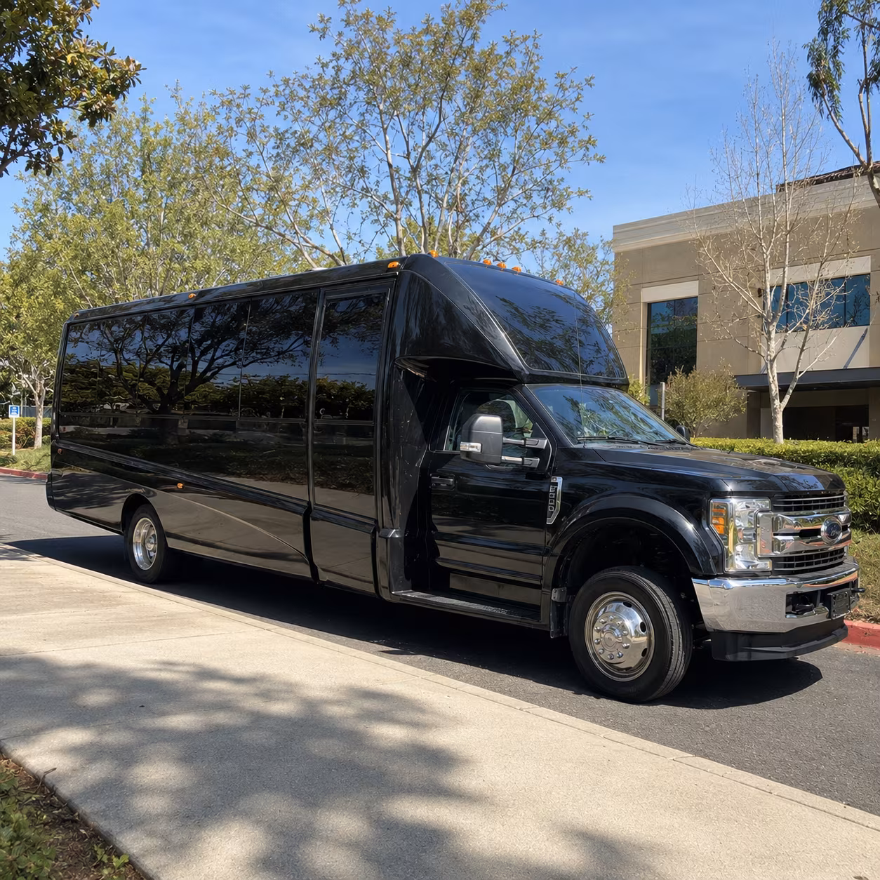 Grand Rapids Birthday, Sweet 16, & Quinceañera Transportation pickup coordination