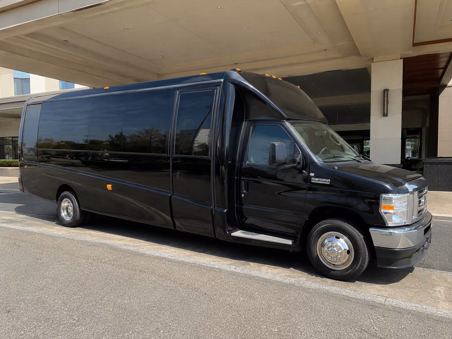 Grand Rapids Wedding Transportation group transportation