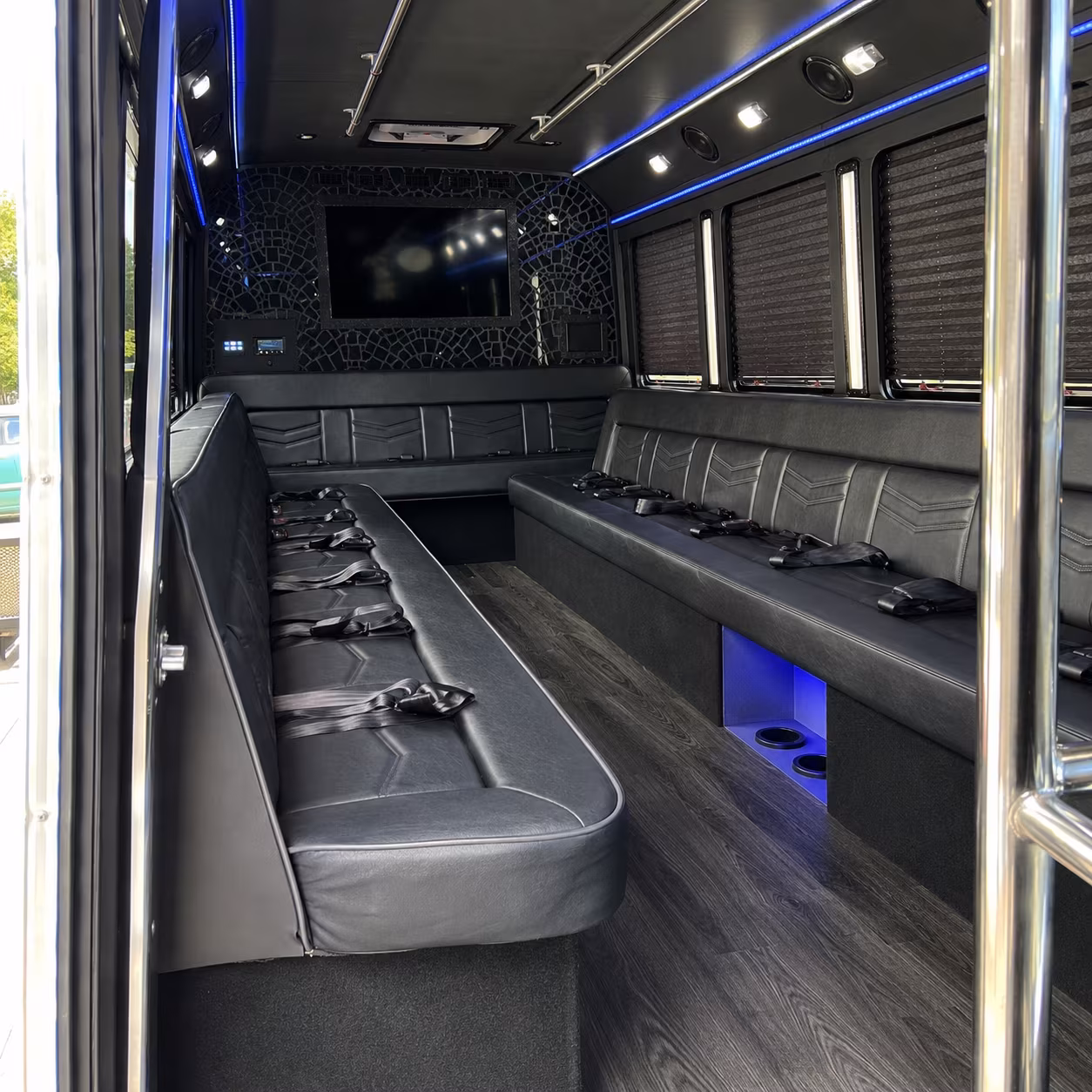 Kalamazoo Winery Tour & Pub Crawl Transportation